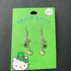Claire’s Exclusive Hello Kitty earrings